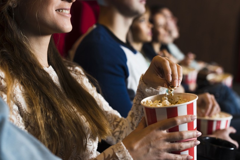 oslava valentýna s popcornem v kině